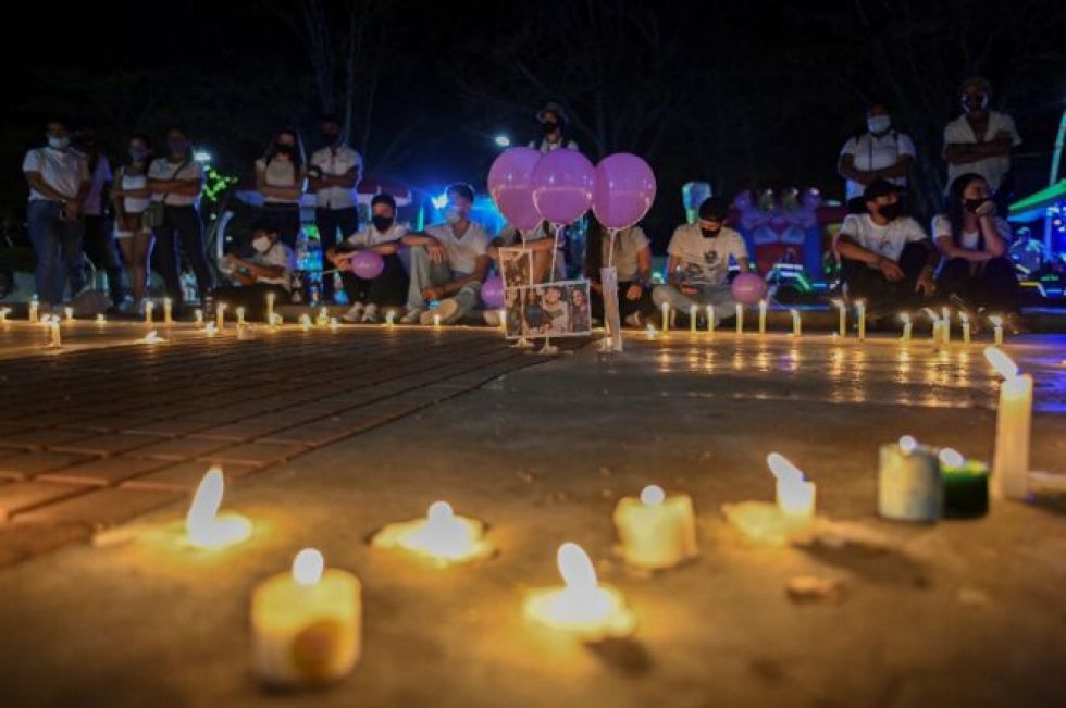 Reportan que hay tres muertos y cientos de desplazados tras nueva masacre en Colombia