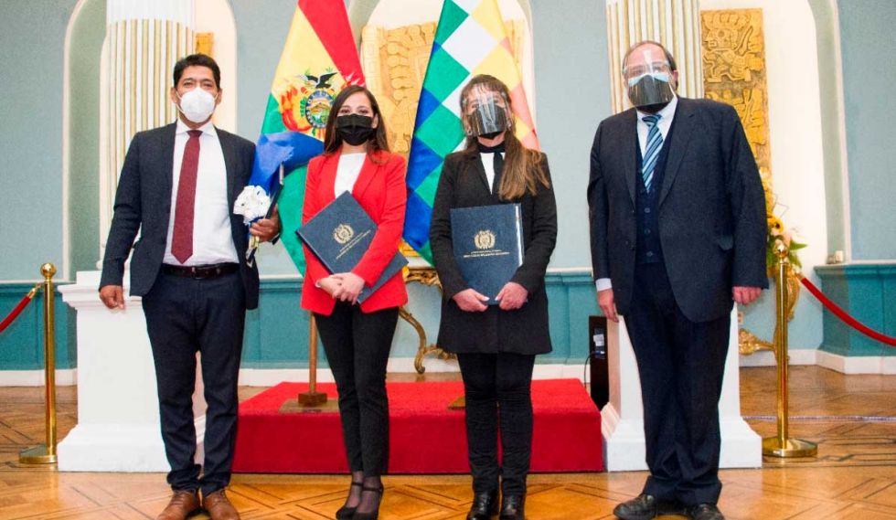 Cuatro exfuncionarios del gobierno de Morales asumen como nuevos embajadores de Bolivia