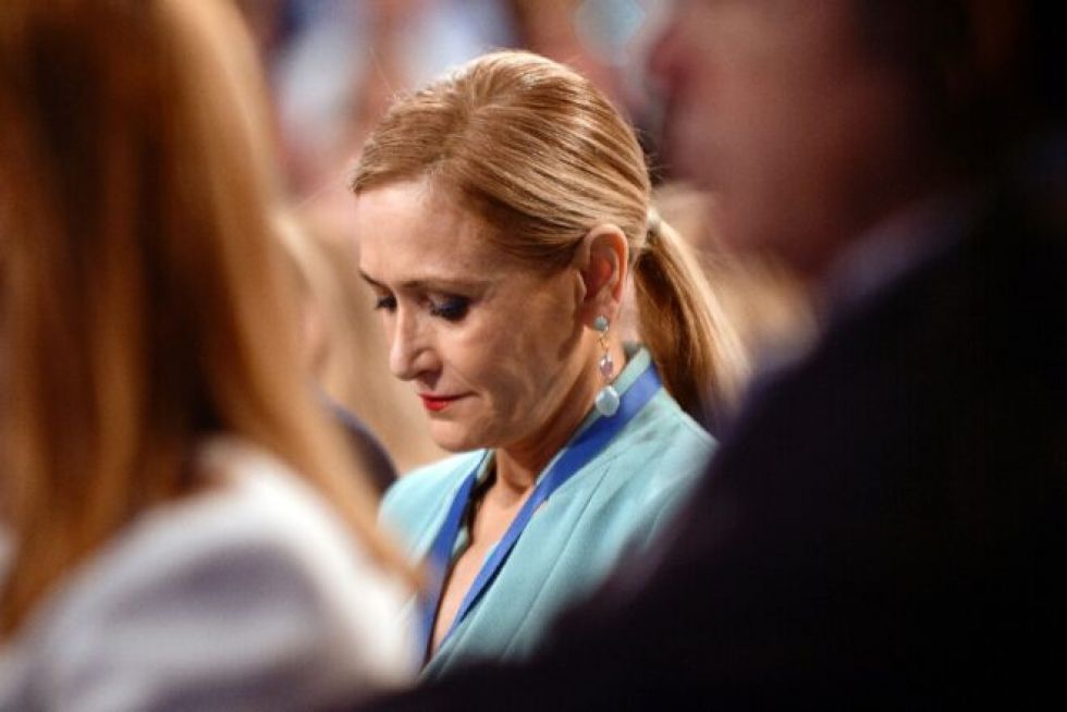 Absuelven a expresidenta regional de Madrid acusada de obtener máster de forma fraudulenta
