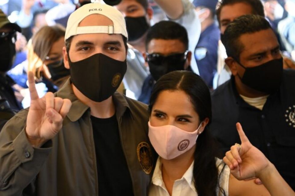 Salvadoreños votaron en comicios que podrían dar a Bukele control del Congreso