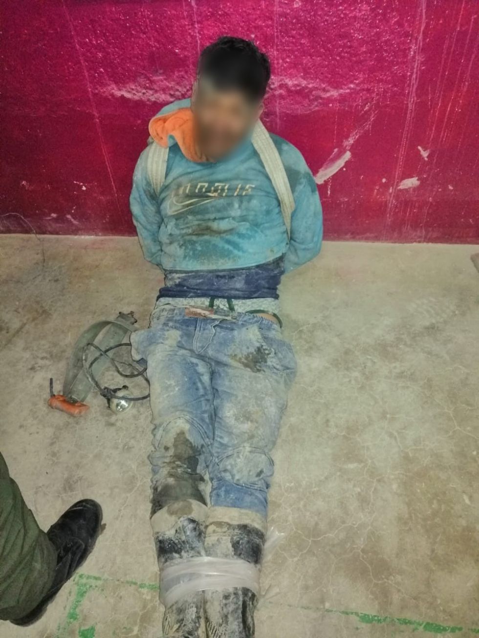 Detienen a un presunto "jucu" armado en mina de Potosí
