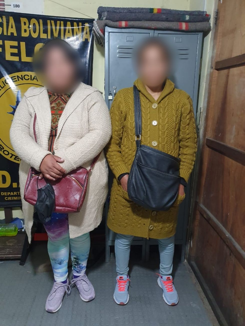 Caen la "gorda y la flaca", quienes fueron descritas por niña tras robo de su celular