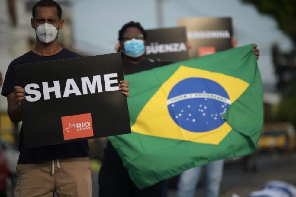 El drama de Brasil con el coronavirus se extiende a sus vecinos