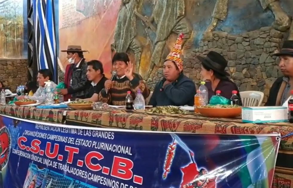 Ampliado campesino decide intensificar campaña del MAS en 4 departamentos