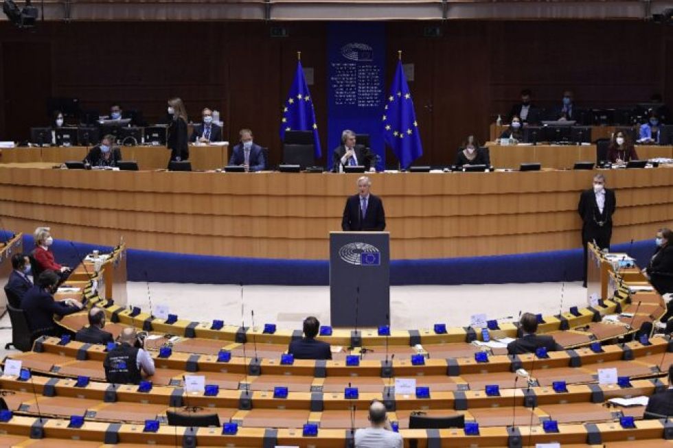 Parlamento Europeo aprueba acuerdo posbrexit y cierra una saga interminable