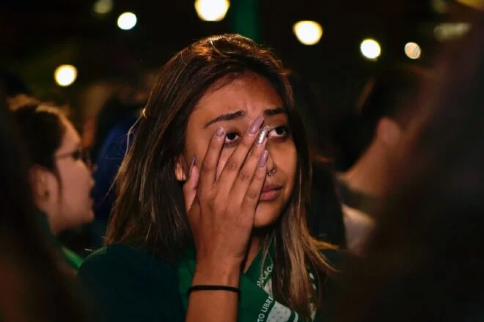 Corte Constitucional de Ecuador despenaliza el aborto en casos de violación