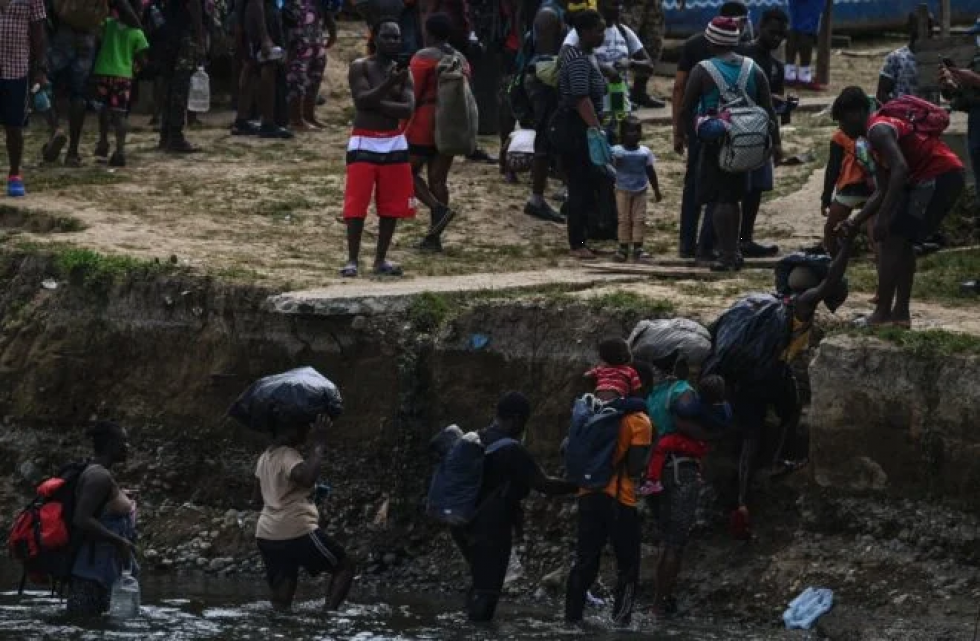 Panamá y Colombia logran acuerdo para atender masivo ingreso de migrantes