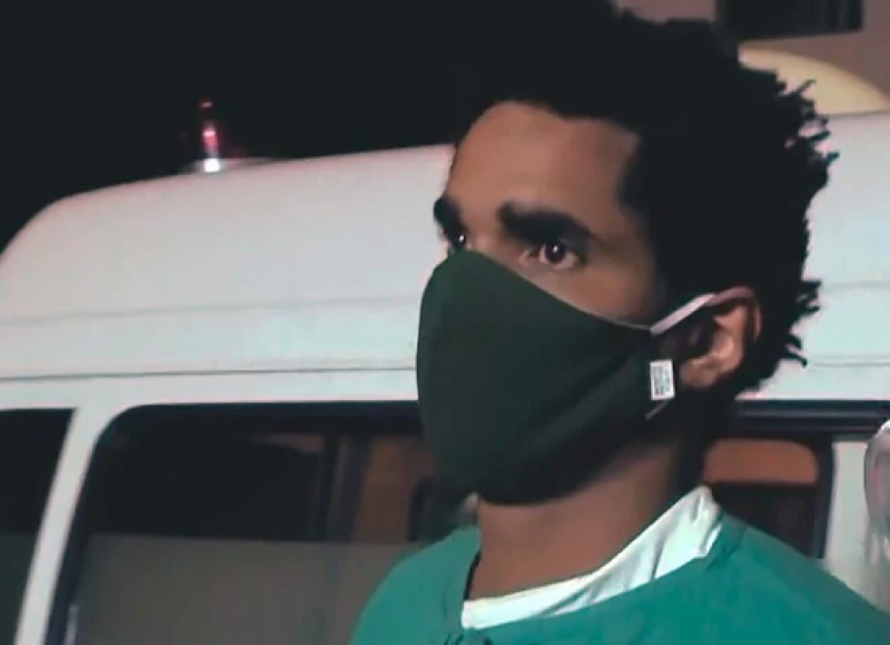 Médico cubano publica video de artista disidente en buen estado