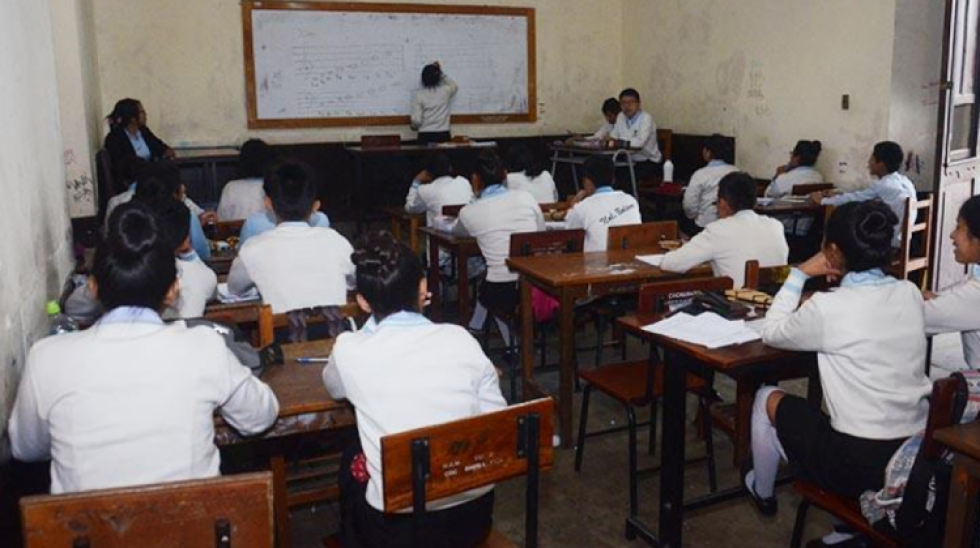 Ministerio de Educación prevé que con la vacunación a maestros se ingrese a clases presenciales en el tercer trimestre
