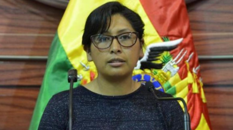 Eva Copa a Evo Morales: no podemos tratar de pandilleros a las nuevas generaciones que piensan diferente