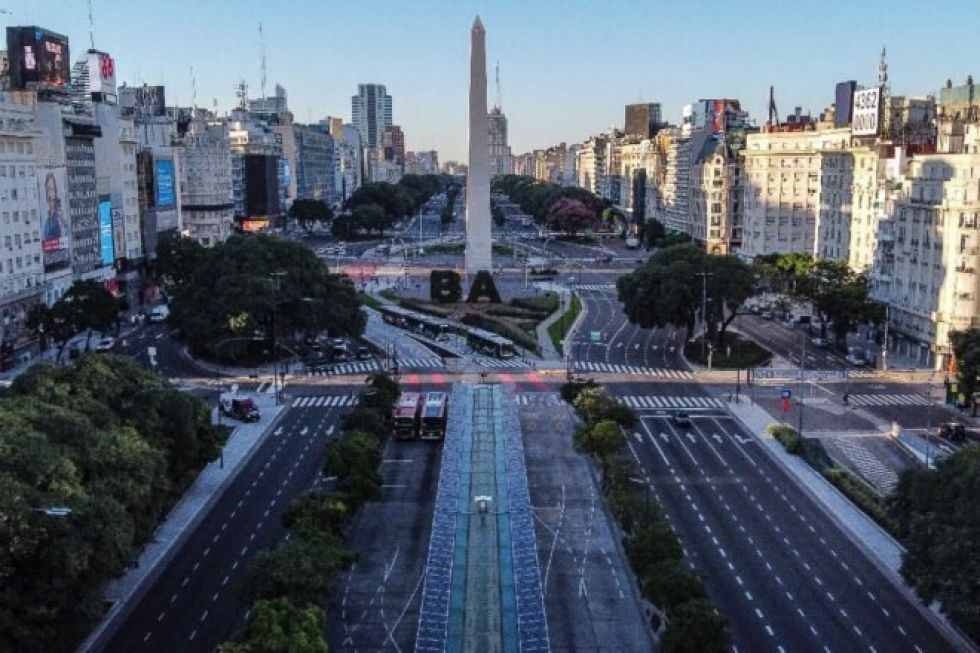 Argentina entrará en confinamiento total por nueve días por ola de covid