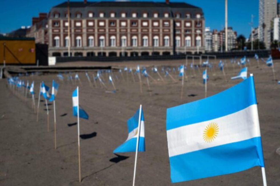 Argentina supera los 75.000 muertos por covid-19