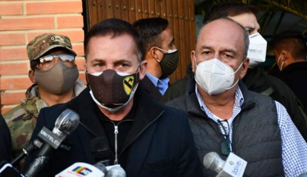 Gobierno anuncia ampliar denuncia por compra de gases lacrimógeno