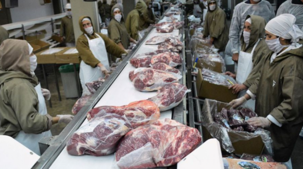 Exportaciones de Bolivia aumentaron en 34% en el primer cuatrimestre