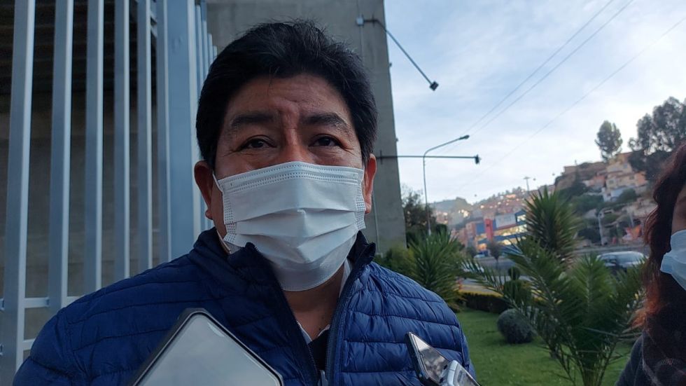 Montaño pide que se incluya al Conade y excívicos cruceños en investigación al caso gases lacrimógenos