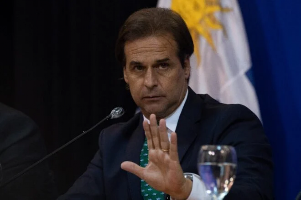 Uruguay vacunará contra covid a adolescentes de 12 a 18 años, anunció Lacalle Pou