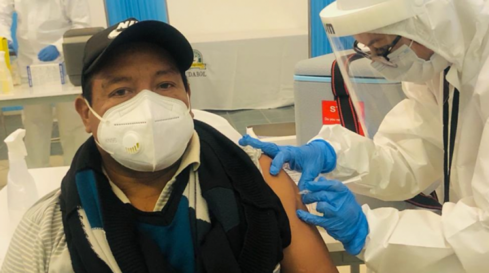 Bolivia tiene solo 432 mil dosis de vacunas, dice el Gobierno, no aclara si son primeras o segundas dosis