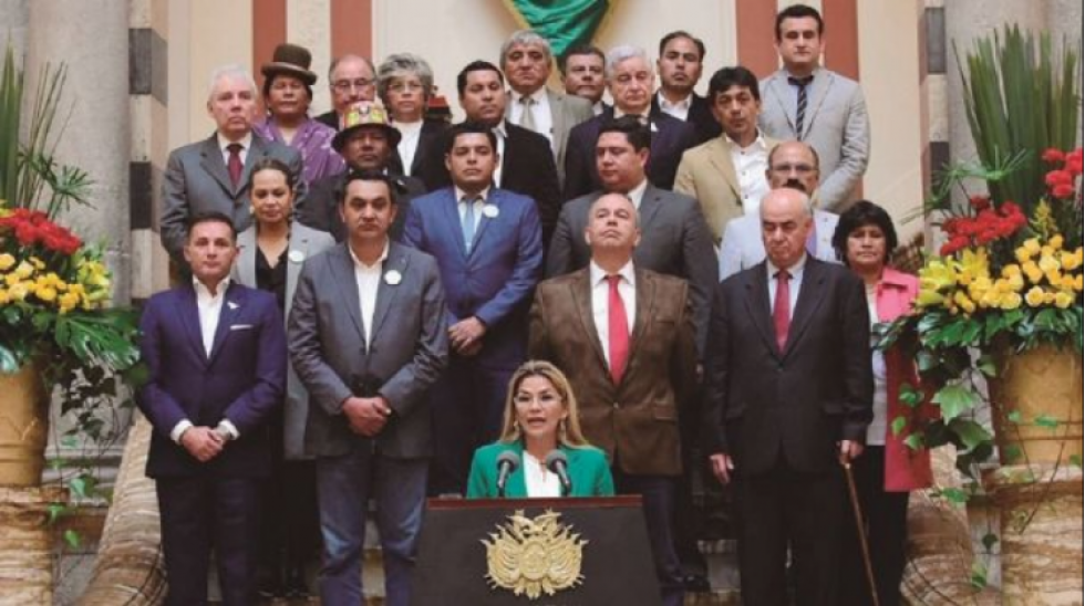 Caso gases lacrimógenos: Añez, Coímbra, Guzmán y Arias declararon y citan a otros 10 exministros