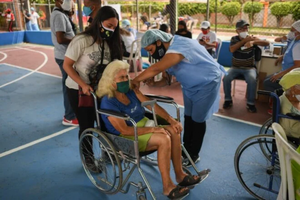 “Robo criminal” : Maduro exige a Biden “desbloqueo” de fondos para el Covax