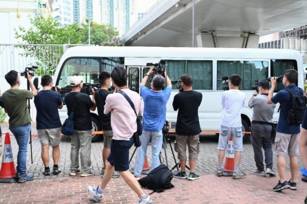 Justicia de Hong Kong rechaza liberación bajo fianza de directivos de periódico prodemocracia