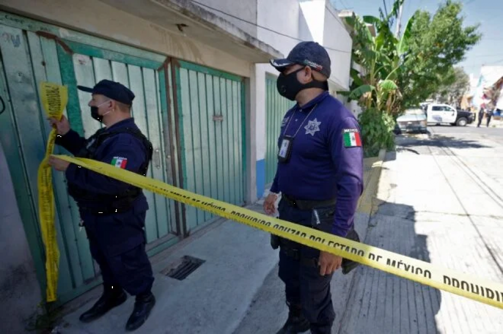Enfrentamiento entre presuntos pistoleros del narco deja 18 muertos en México