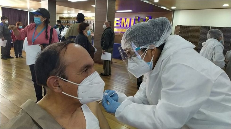 En Santa Cruz, beneficiarán con un postre en restaurantes a quienes se vacunen contra el coronavirus