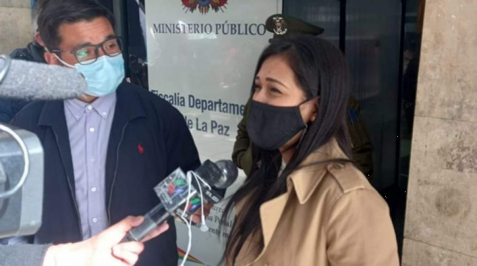 Salvatierra se presenta a declarar y dice que Añez asumió la Presidencia de forma ilegal