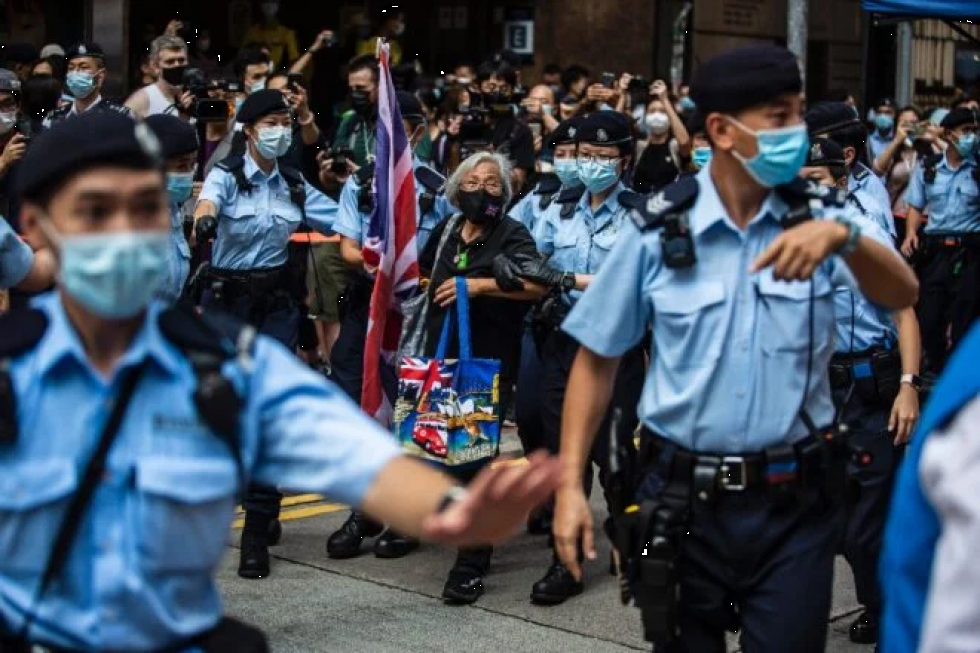 Reportan que hay un fuerte despliegue policial y calma en Hong Kong en centenario del Partido Comunista de China