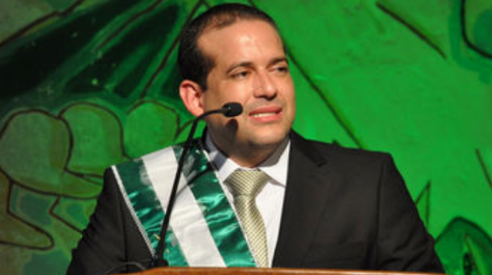 Fiscalía admite denuncia contra el gobernador de Santa Cruz por entrega de pruebas vencidas
