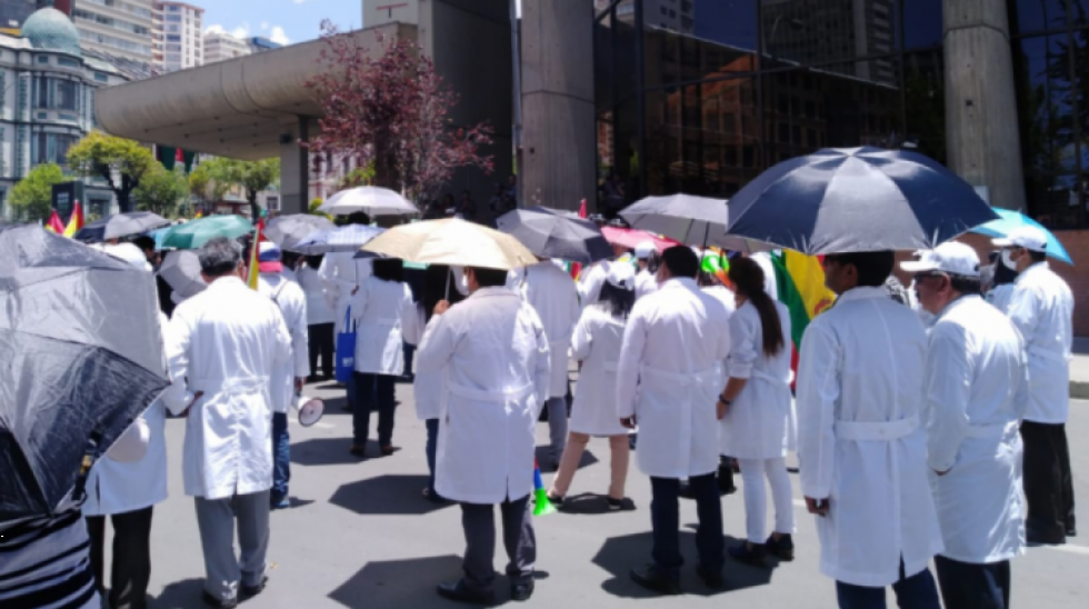 Ante amenaza de la variante Delta, médicos piden al Gobierno reforzar controles en fronteras