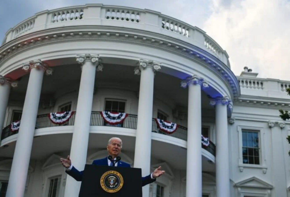 Biden celebra “independencia” respecto del covid aunque la pandemia aún acecha