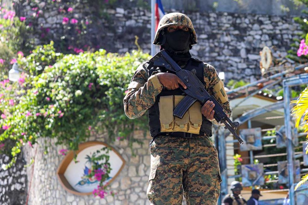 Reportan que hay cuatro ‘mercenarios’ muertos y dos detenidos tras asesinato del presidente de Haití