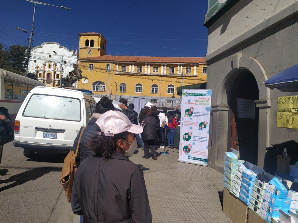 CNS vacunarán contra el coronavirus hoy en puesto móvil