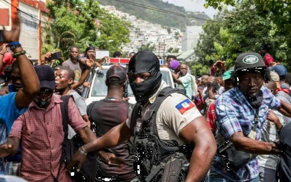 Haití arresta a presuntos magnicidas, en su mayoría colombianos, y busca prófugos