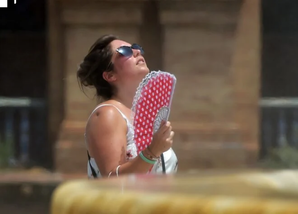 Fuerte ola de calor abrasa a España