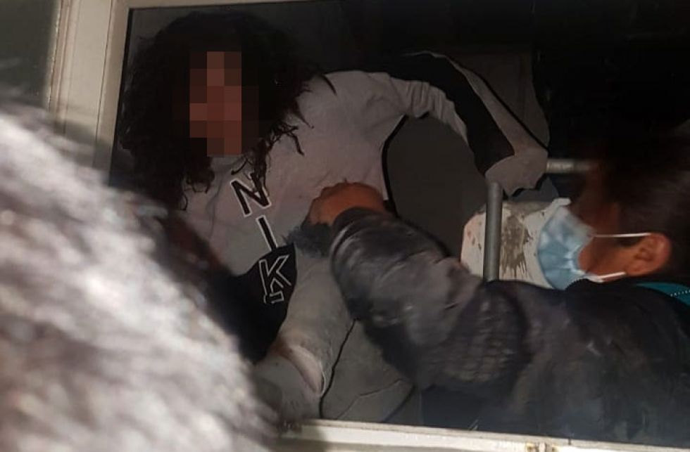 La Paz: Rescatan a una joven después de que pidió ayuda a través de Facebook