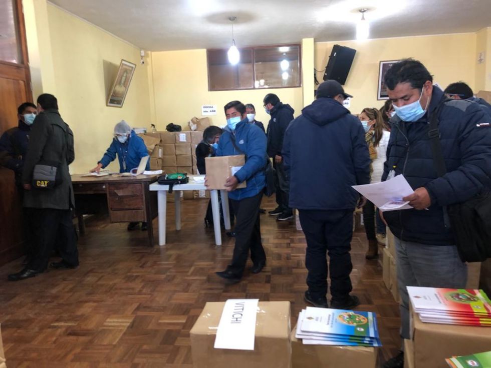 Preparan entrega de textos escolares para secundaria