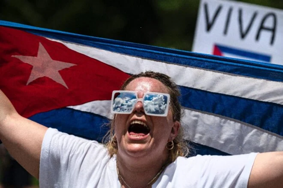 Presidente de Cuba denuncia difusión de “mentiras” sobre protestas en el país