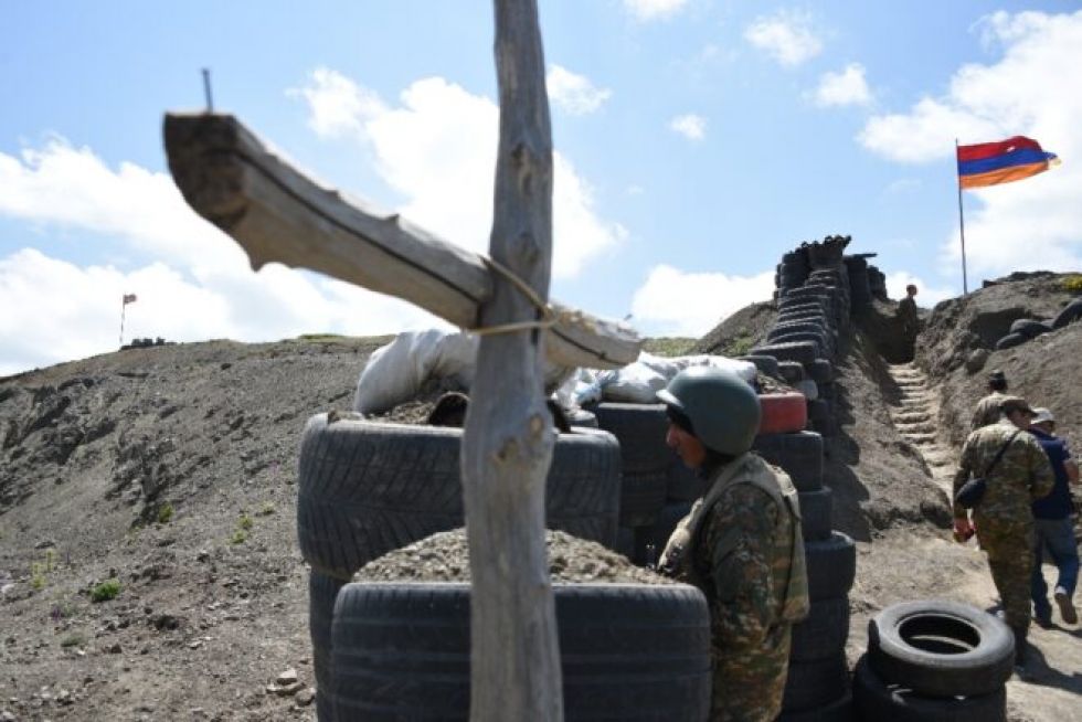 Tres soldados de Armenia mueren en enfrentamientos con Azerbaiyán