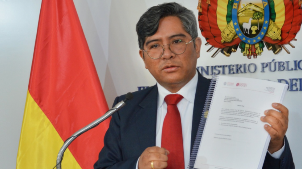 Fiscalía dice que emitió sobreseimiento del caso fraude con base en declaraciones, base de datos del OEP e informe pericial