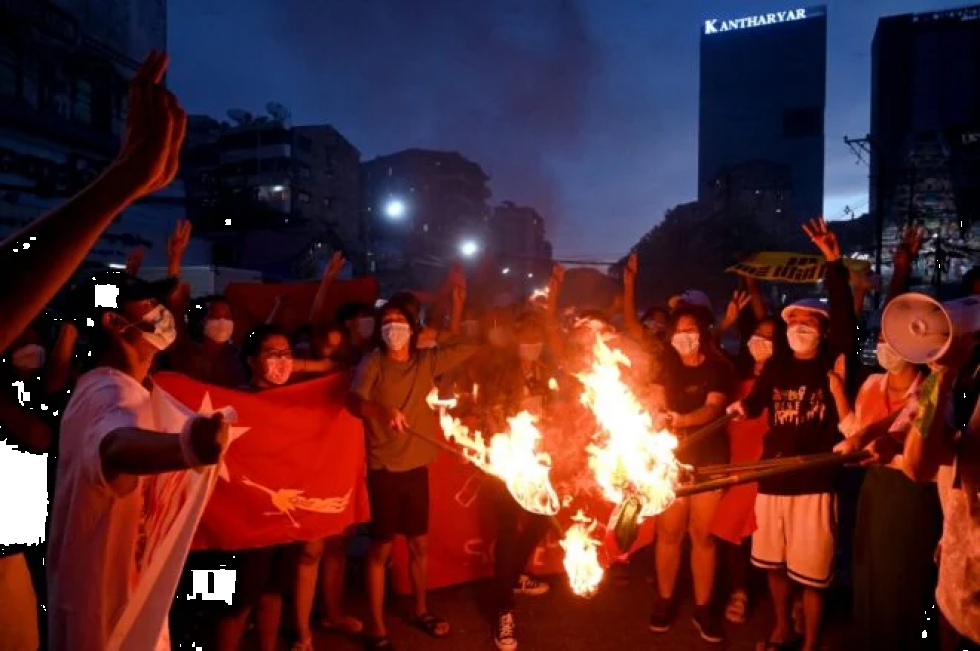 Se cumplen seis meses del golpe de Estado en Birmania, azotada por el coronavirus