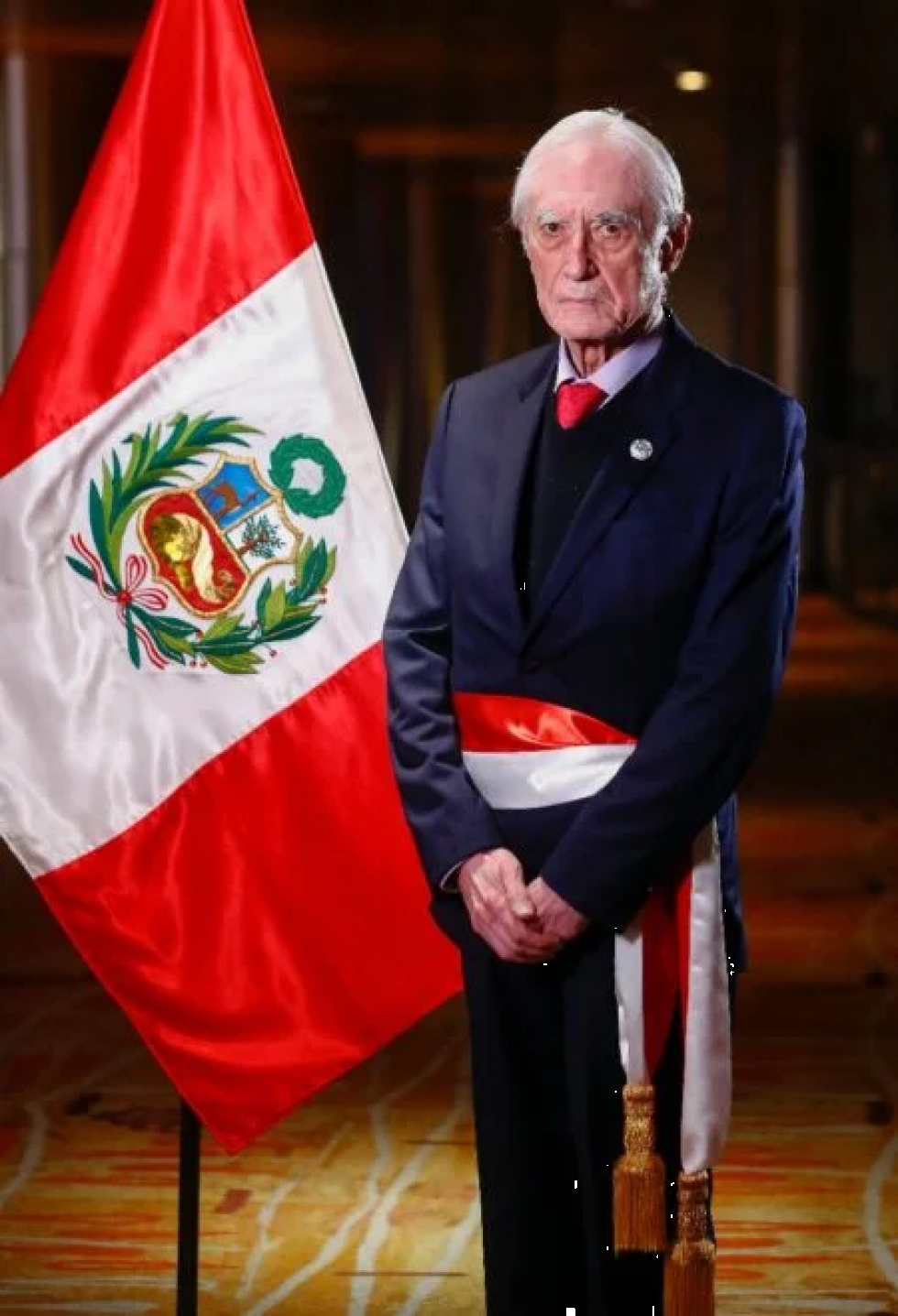 Perú apuesta por “renovación democrática” en Venezuela, dice nuevo canciller