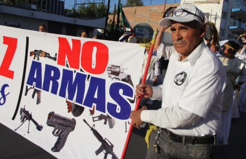 México demanda a fabricantes de armas en EEUU por “comercio negligente e ilícito”