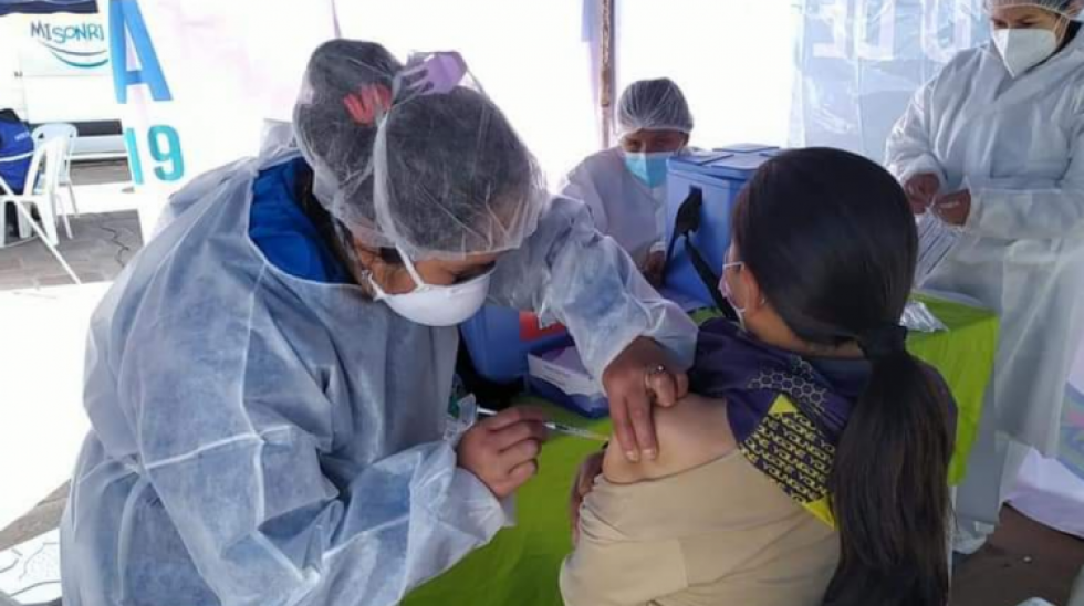 Ministro de Salud reitera que no es recomendable retornar a clases presenciales