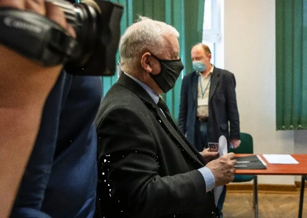Polonia modificará partes de su polémica reforma de la justicia