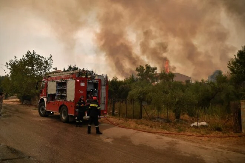 Grecia afronta una situación “crítica” por los incendios, todavía activos en Turquía