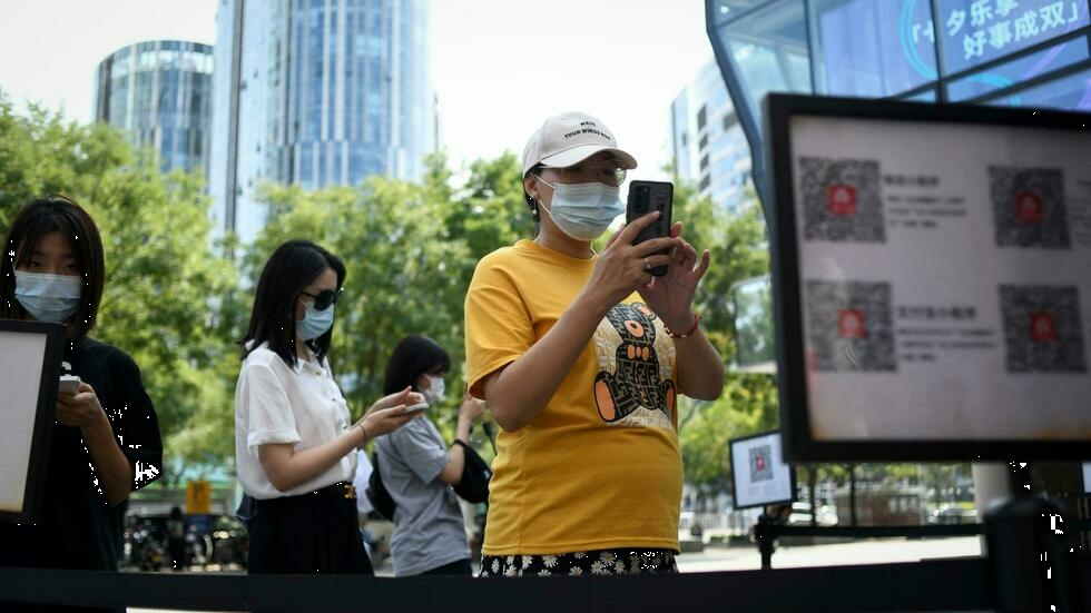 Reportan que aumentan los casos de coronavirus en China a un máximo en siete meses