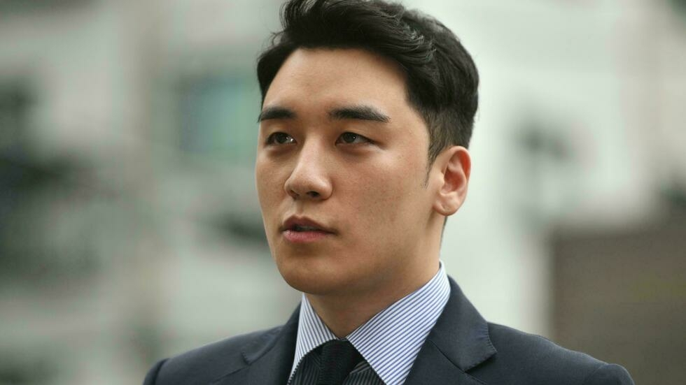 Condenan a tres años de cárcel a exestrella del K-pop Seungri por incitar a la prostitución