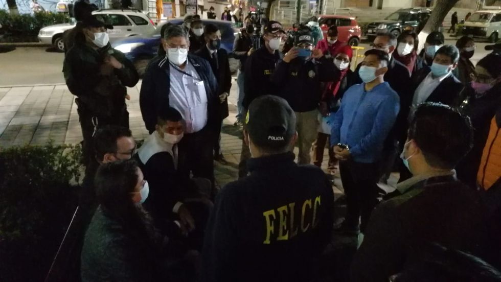 Defensa de víctima ve elementos para una resolución conclusiva en el soborno que implica al exministro Characayo