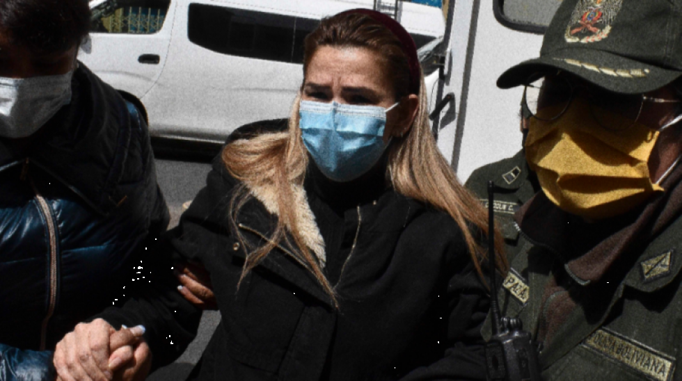 Abogada: Áñez solo recibió una valoración clínica y se incumplió la recomendación del IDIF